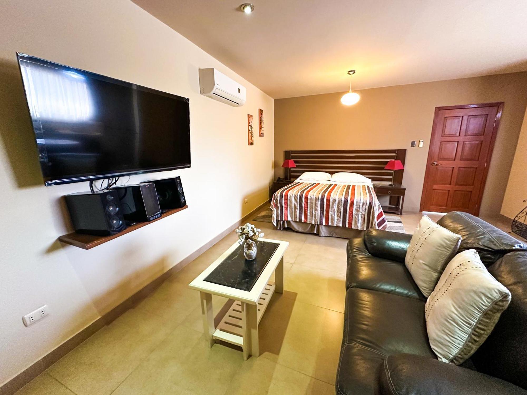Apart Hotel El Canaveral Чинча-Альта Екстер'єр фото