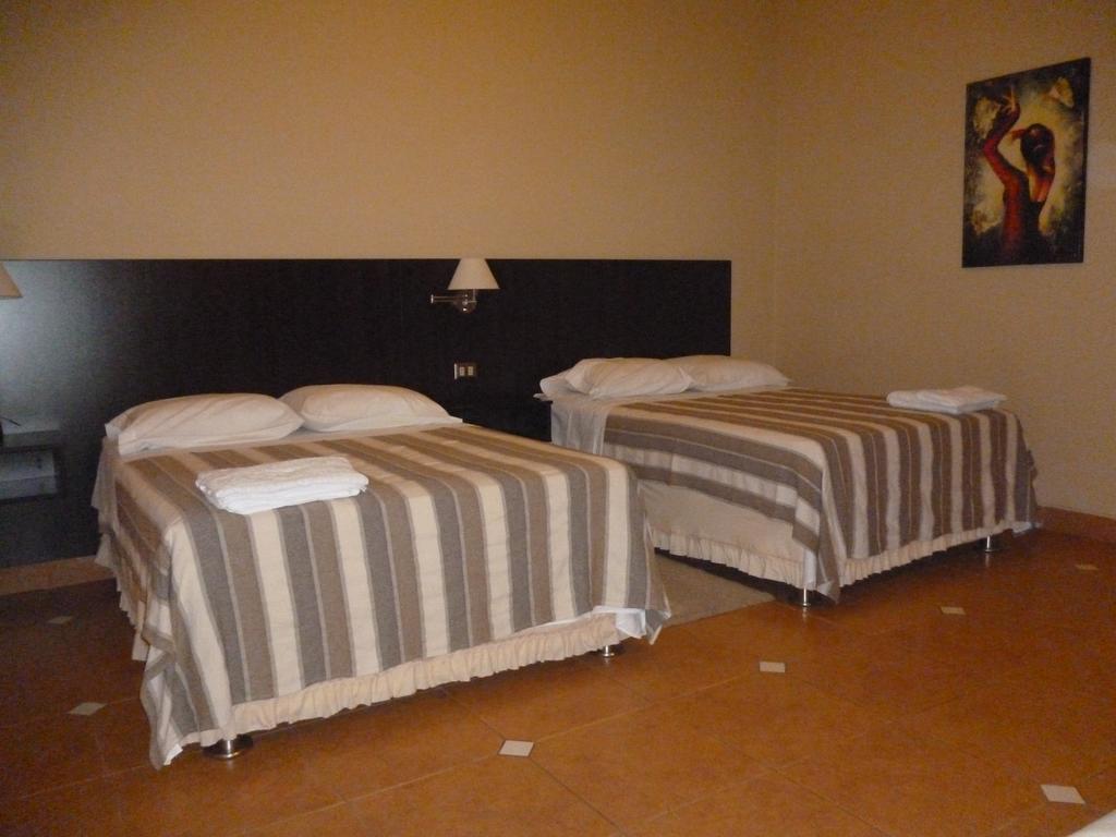 Apart Hotel El Canaveral Чинча-Альта Екстер'єр фото